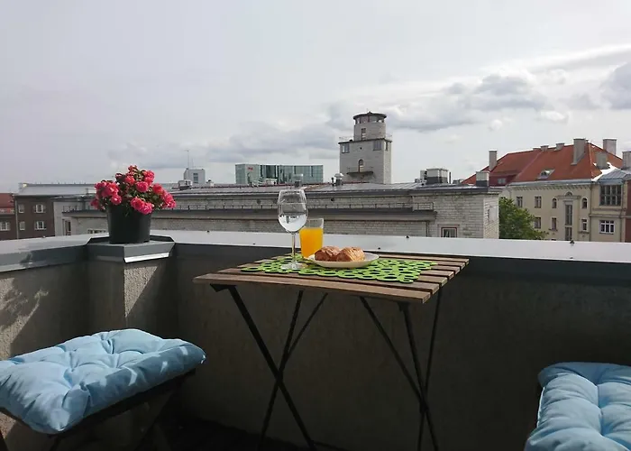 Apartament Center Raua With Balcony Tallin